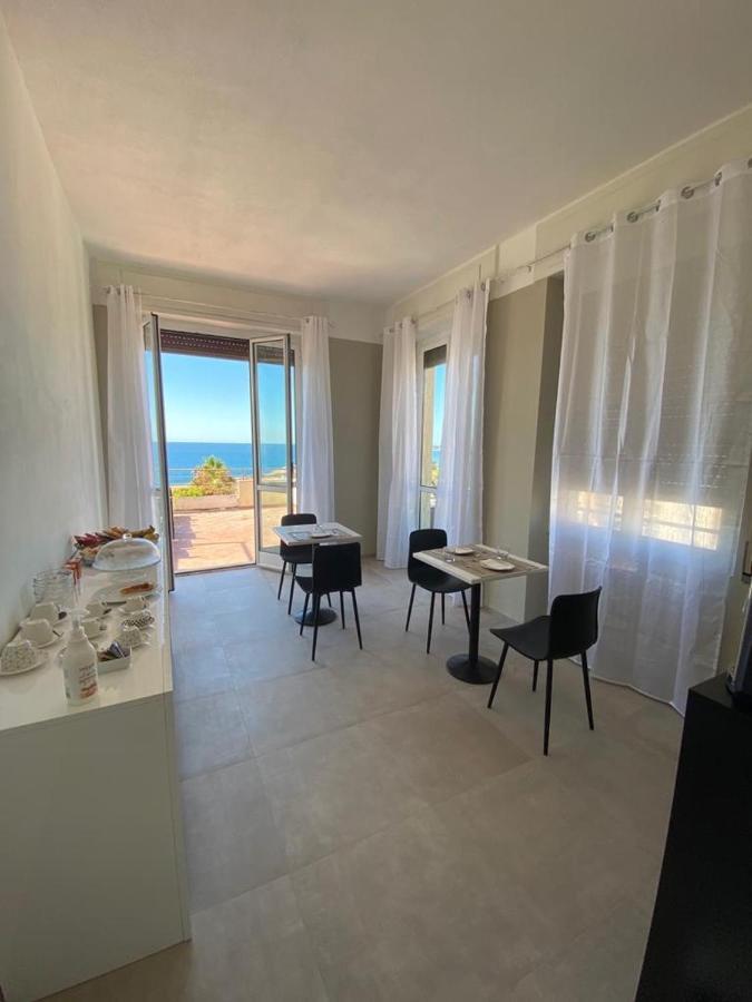 B&B Note Di Mare Imperia Exterior photo